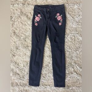 Angel Kiss Grunge Whimsigoth Pink Rose Embroidered Black Destructed Jeans Size 7